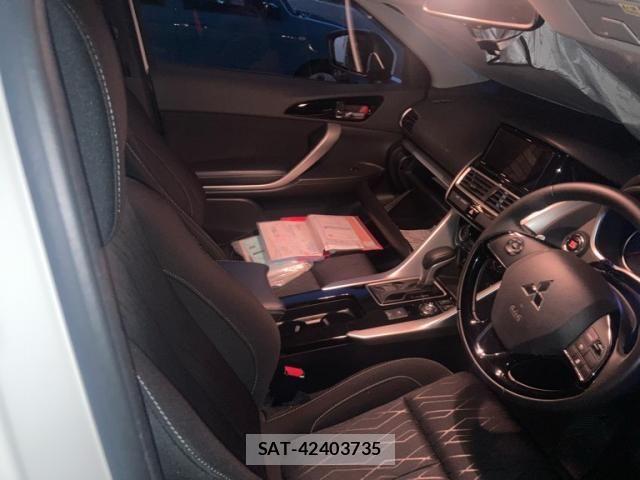 Mitsubishi ECLIPSE CROSS 2020-01 8658872-11
