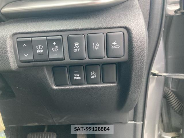 Mitsubishi ECLIPSE CROSS 2018-07 8658873-15
