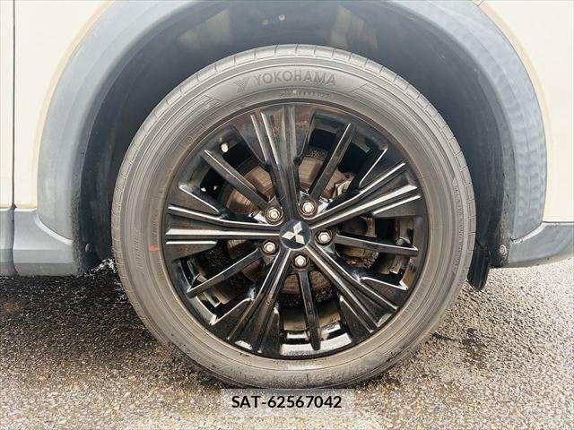 Mitsubishi ECLIPSE CROSS 2019-06 8741809-11