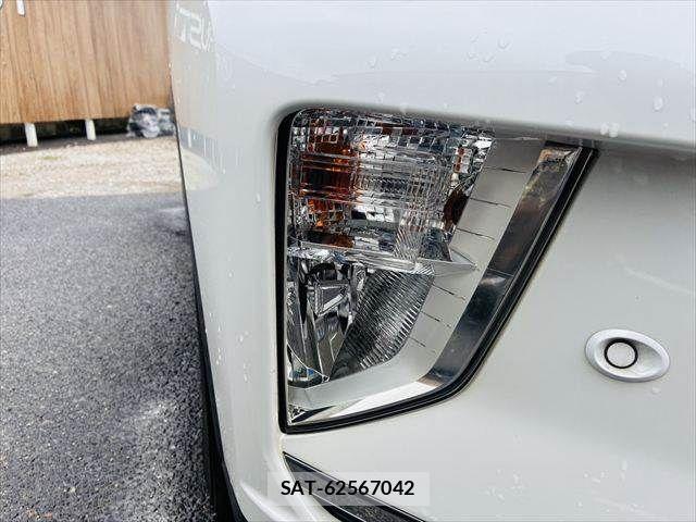 Mitsubishi ECLIPSE CROSS 2019-06 8741809-22