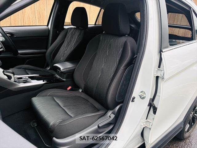 Mitsubishi ECLIPSE CROSS 2019-06 8741809-28
