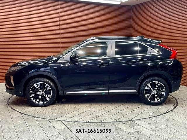Mitsubishi ECLIPSE CROSS 2020-07 8741808-17
