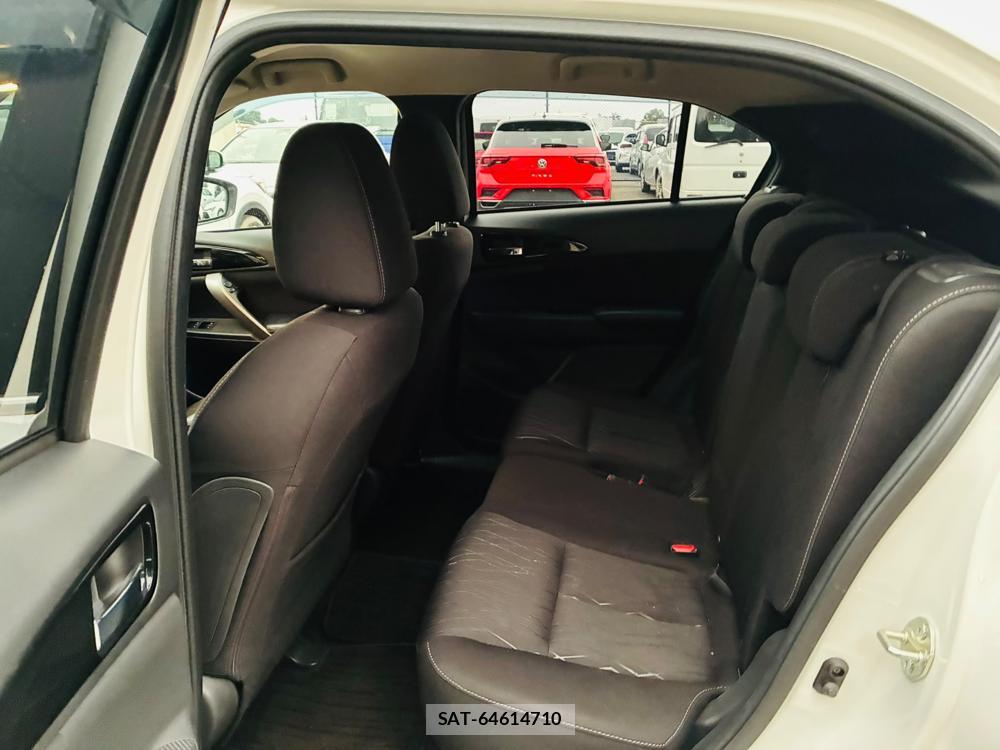 Mitsubishi ECLIPSE CROSS 2020-02 8711422-9