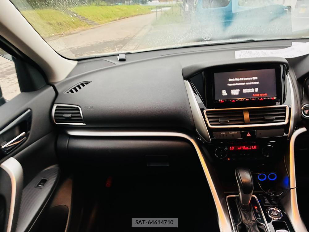 Mitsubishi ECLIPSE CROSS 2020-02 8711422-17