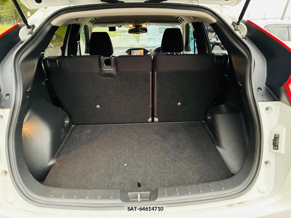 Mitsubishi ECLIPSE CROSS 2020-02 8711422-25