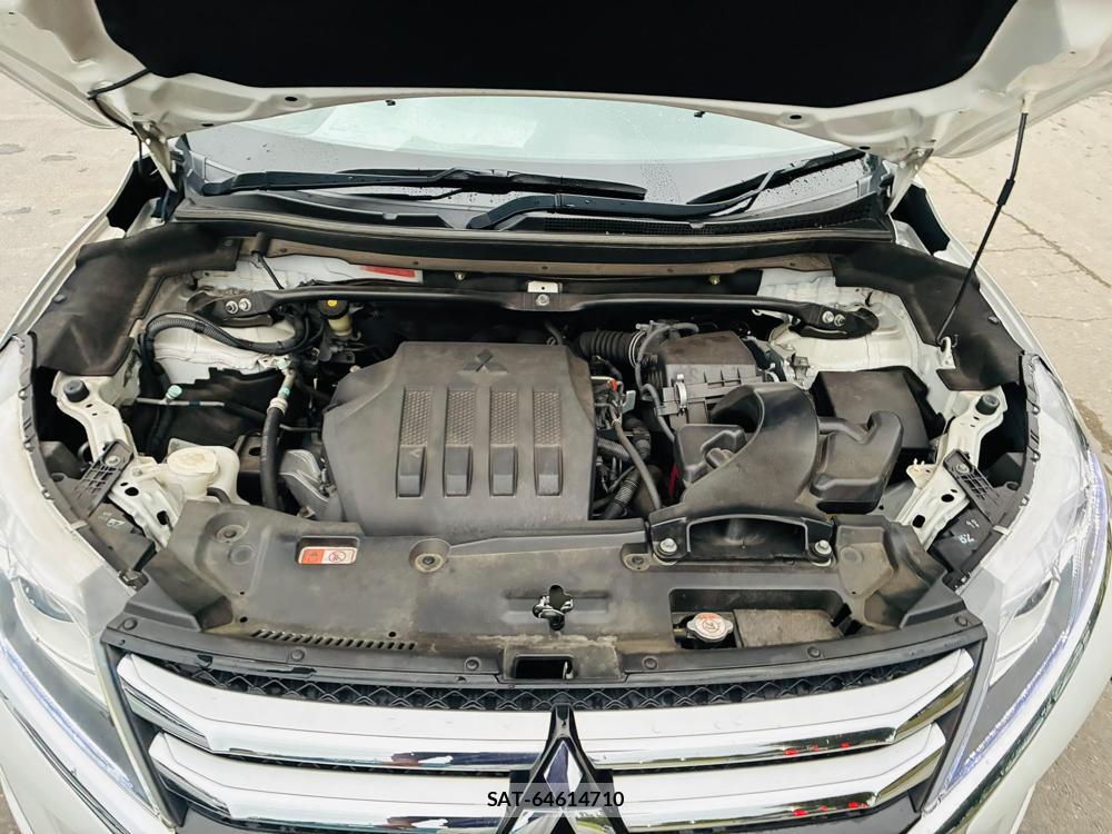 Mitsubishi ECLIPSE CROSS 2020-02 8711422-37