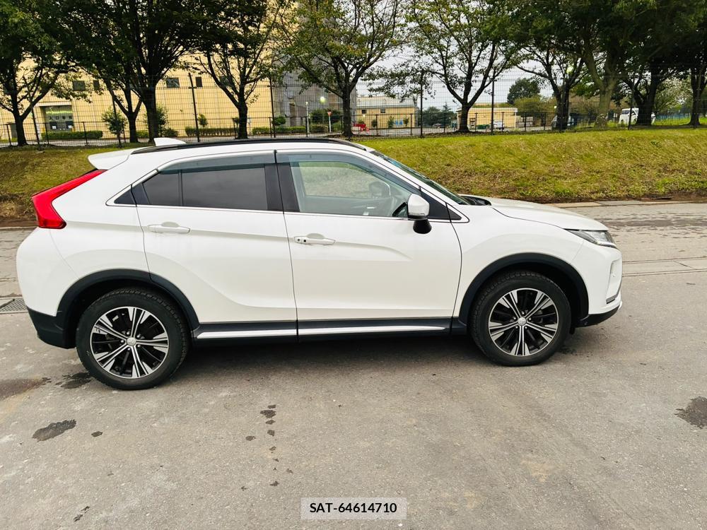 Mitsubishi ECLIPSE CROSS 2020-02 8711422-5