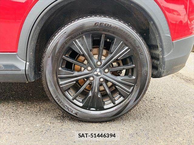 Mitsubishi ECLIPSE CROSS 2019-06 8828829-26