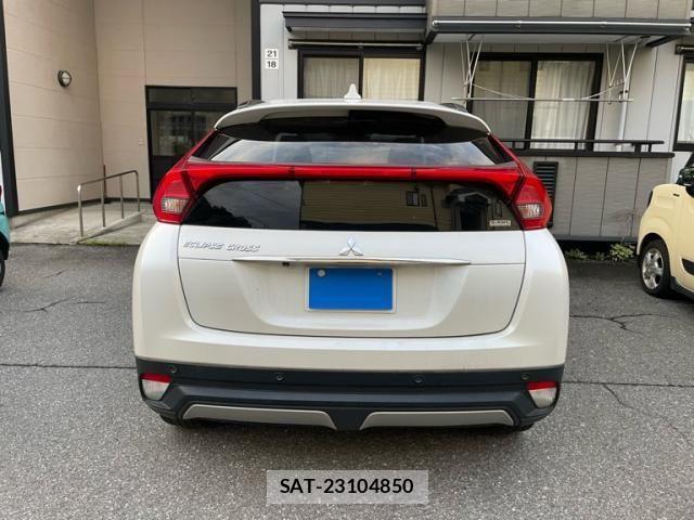 Mitsubishi ECLIPSE CROSS 2018-03 8879579-5