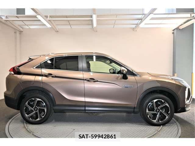 Mitsubishi ECLIPSE CROSS 2022-09 1693166-2