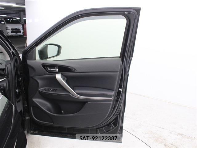 Mitsubishi ECLIPSE CROSS 2022-01 4591285-29