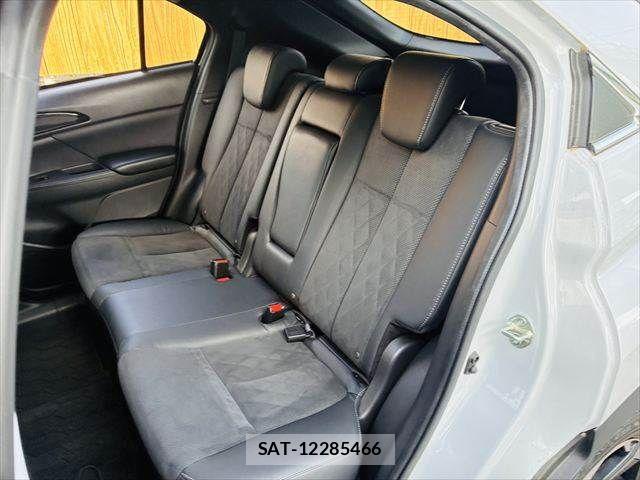 Mitsubishi ECLIPSE CROSS 2021-11 6671199-29