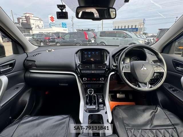 Mitsubishi ECLIPSE CROSS 2021-11 6675788-2