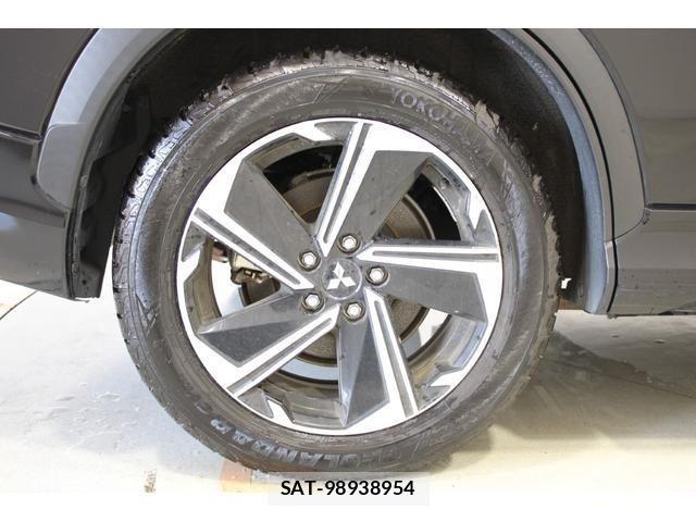Mitsubishi ECLIPSE CROSS 2021-11 6904557-23