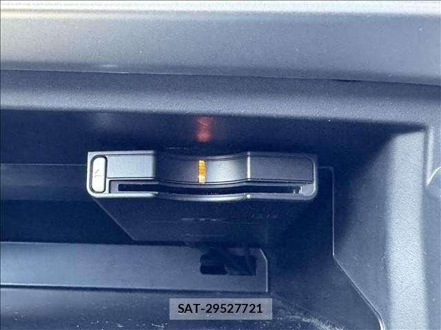 Mitsubishi ECLIPSE CROSS 2021-04 7217818-21