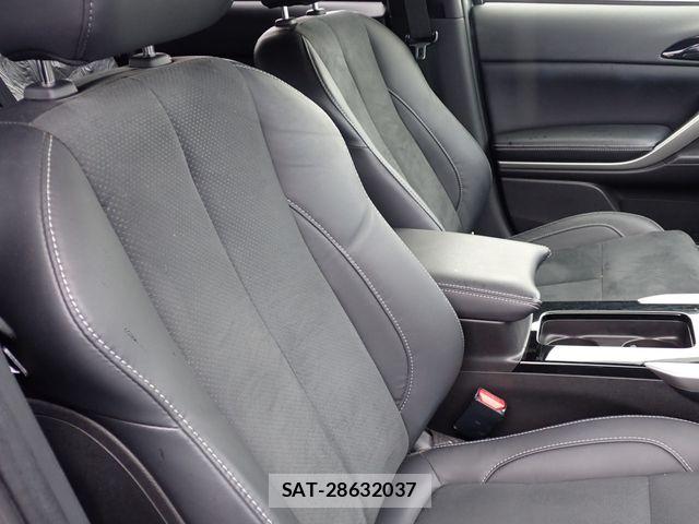 Mitsubishi ECLIPSE CROSS 2021-09 7217824-24