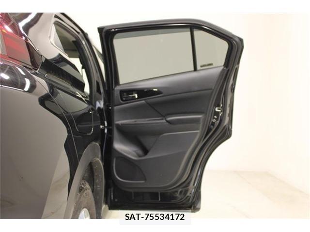 Mitsubishi ECLIPSE CROSS 2023-01 7217831-29