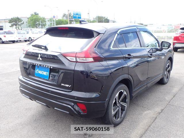 Mitsubishi ECLIPSE CROSS 2022-04 7326825-9
