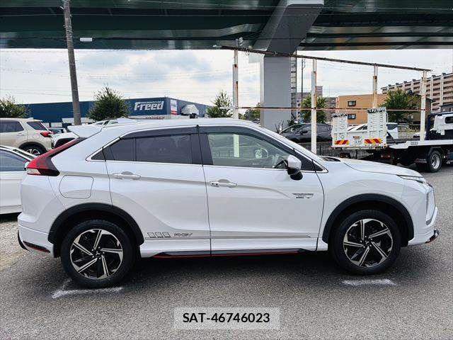 Mitsubishi ECLIPSE CROSS 2021-02 7326824-15