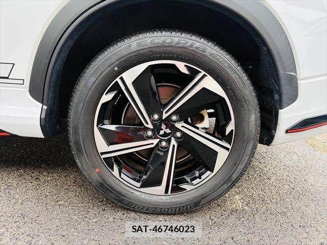 Mitsubishi ECLIPSE CROSS 2021-02 7326824-25