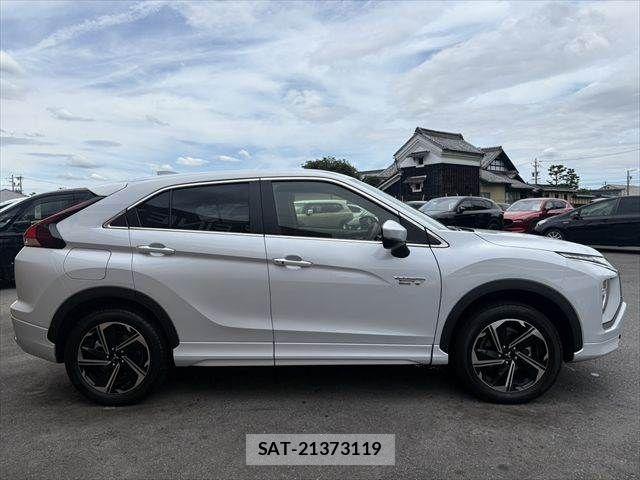 Mitsubishi ECLIPSE CROSS 2023-06 7357611-18