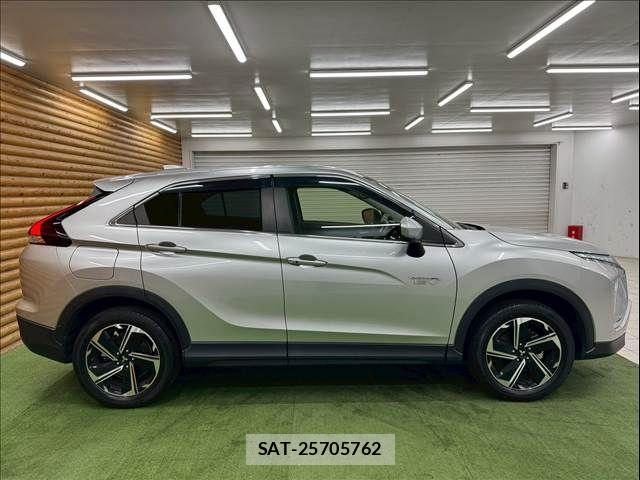 Mitsubishi ECLIPSE CROSS 2022-03 7357617-17