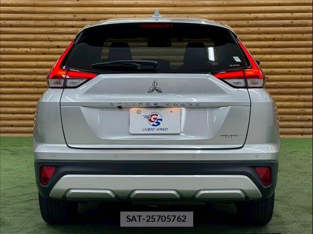 Mitsubishi ECLIPSE CROSS 2022-03 7357617-18