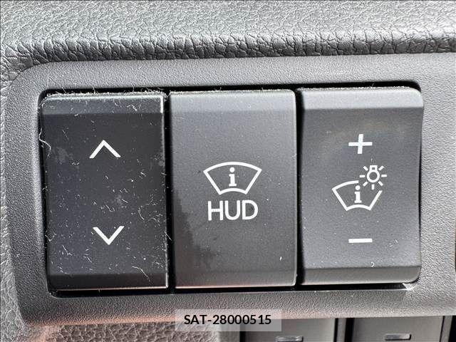 Mitsubishi ECLIPSE CROSS 2021-06 7616304-24
