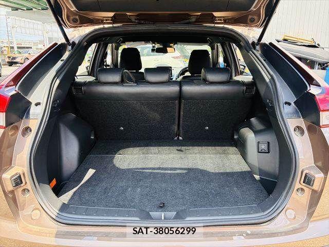 Mitsubishi ECLIPSE CROSS 2021-06 7616305-9