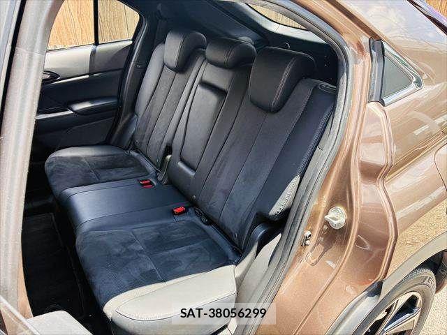 Mitsubishi ECLIPSE CROSS 2021-06 7616305-29