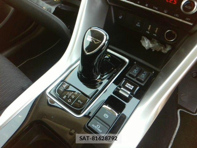 Mitsubishi ECLIPSE CROSS 2025-12 7722907-6