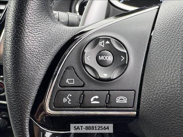 Mitsubishi ECLIPSE CROSS 2021-04 7722912-14