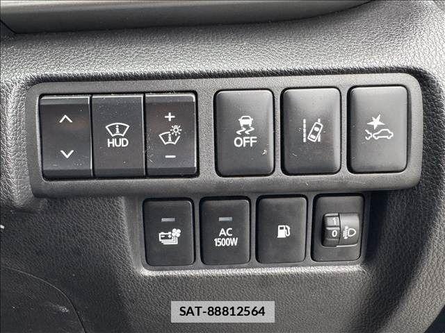 Mitsubishi ECLIPSE CROSS 2021-04 7722912-21