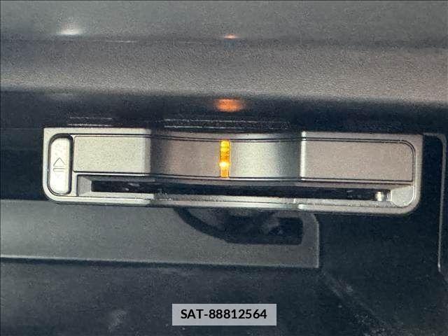 Mitsubishi ECLIPSE CROSS 2021-04 7722912-24