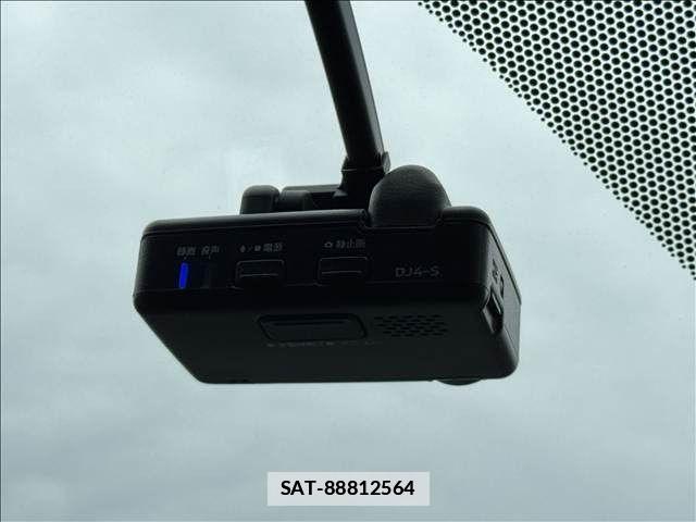 Mitsubishi ECLIPSE CROSS 2021-04 7722912-29