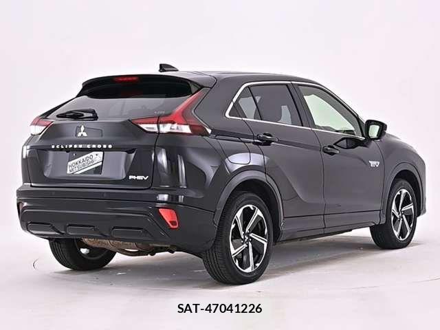 Mitsubishi ECLIPSE CROSS 2021-06 7979109-17