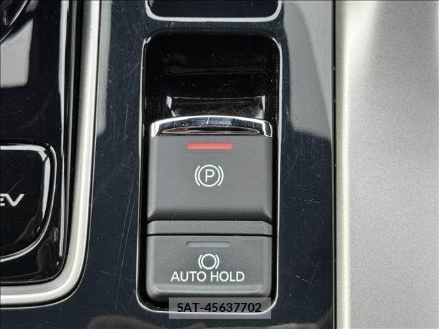 Mitsubishi ECLIPSE CROSS 2020-12 8073625-28