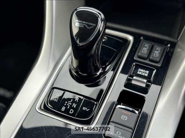 Mitsubishi ECLIPSE CROSS 2020-12 8073625-29