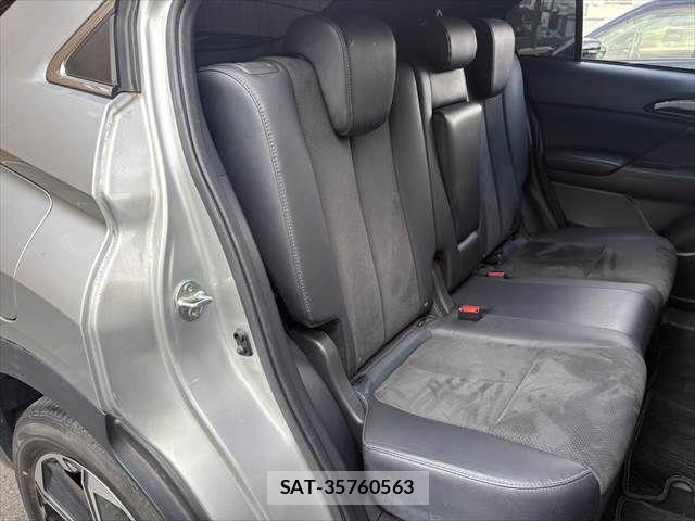 Mitsubishi ECLIPSE CROSS 2022-01 8098969-10