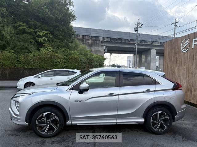 Mitsubishi ECLIPSE CROSS 2022-01 8098969-22