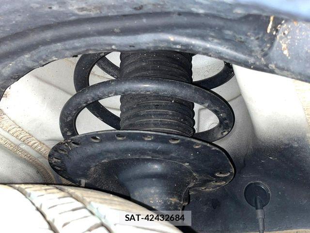 Mitsubishi ECLIPSE CROSS 2021-12 8098970-19