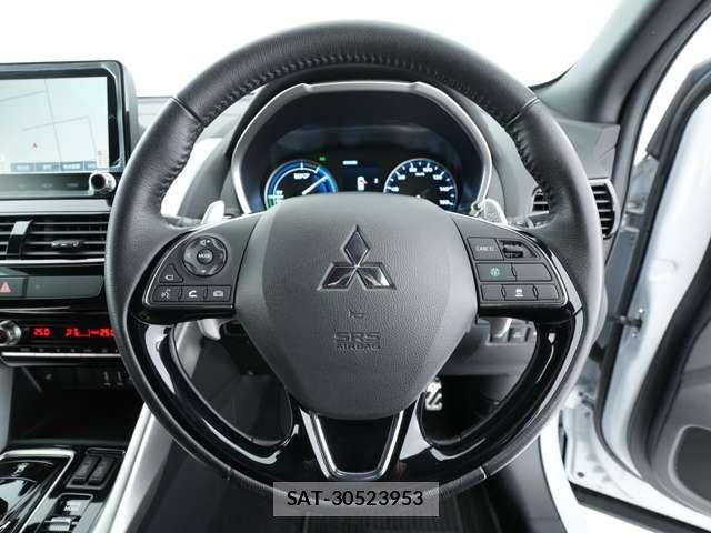 Mitsubishi ECLIPSE CROSS 2022-06 8207361-12