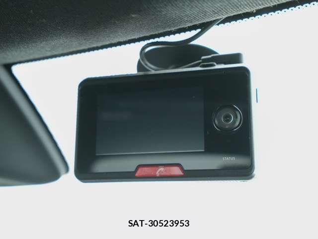 Mitsubishi ECLIPSE CROSS 2022-06 8207361-16