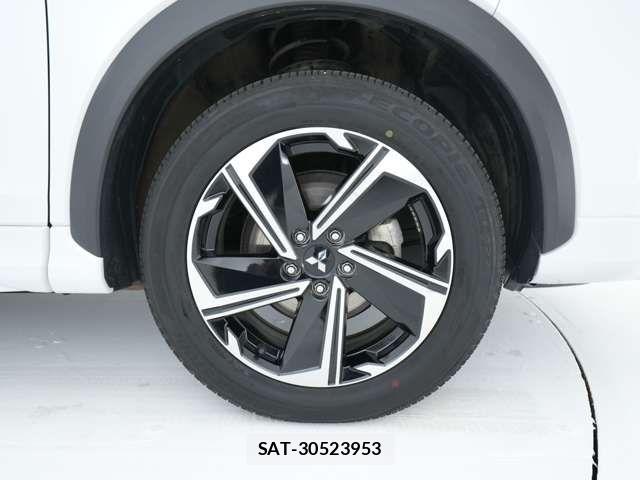 Mitsubishi ECLIPSE CROSS 2022-06 8207361-18