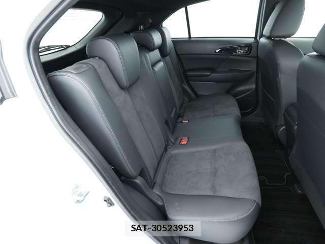 Mitsubishi ECLIPSE CROSS 2022-06 8207361-6