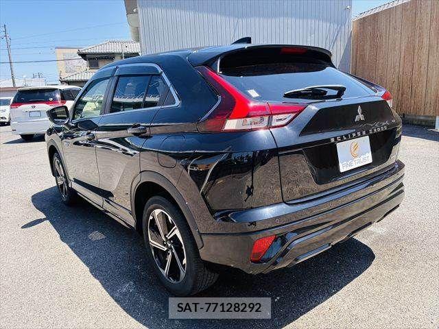 Mitsubishi ECLIPSE CROSS 2021-06 8207364-18