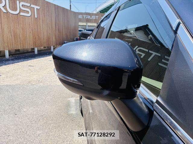 Mitsubishi ECLIPSE CROSS 2021-06 8207364-23