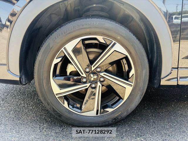 Mitsubishi ECLIPSE CROSS 2021-06 8207364-26