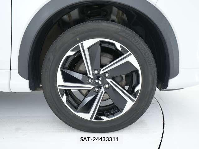Mitsubishi ECLIPSE CROSS 2021-07 8207363-16