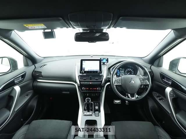Mitsubishi ECLIPSE CROSS 2021-07 8207363-4